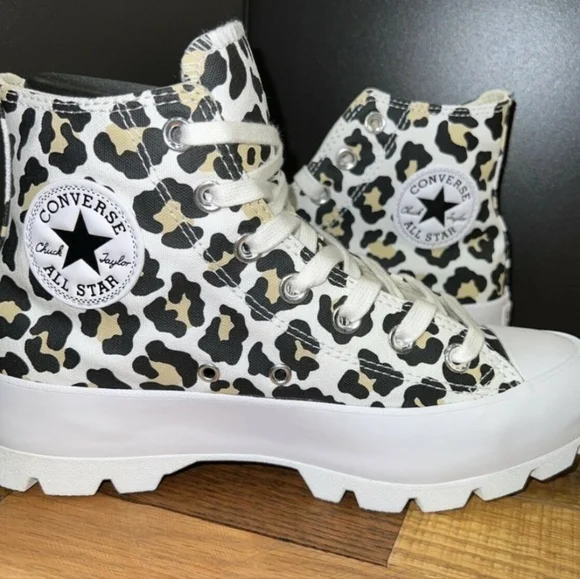 Converse CTAS Lugged Hi Top Platform Sneaker Leopard Various Sizes - Picture 3 of 13
